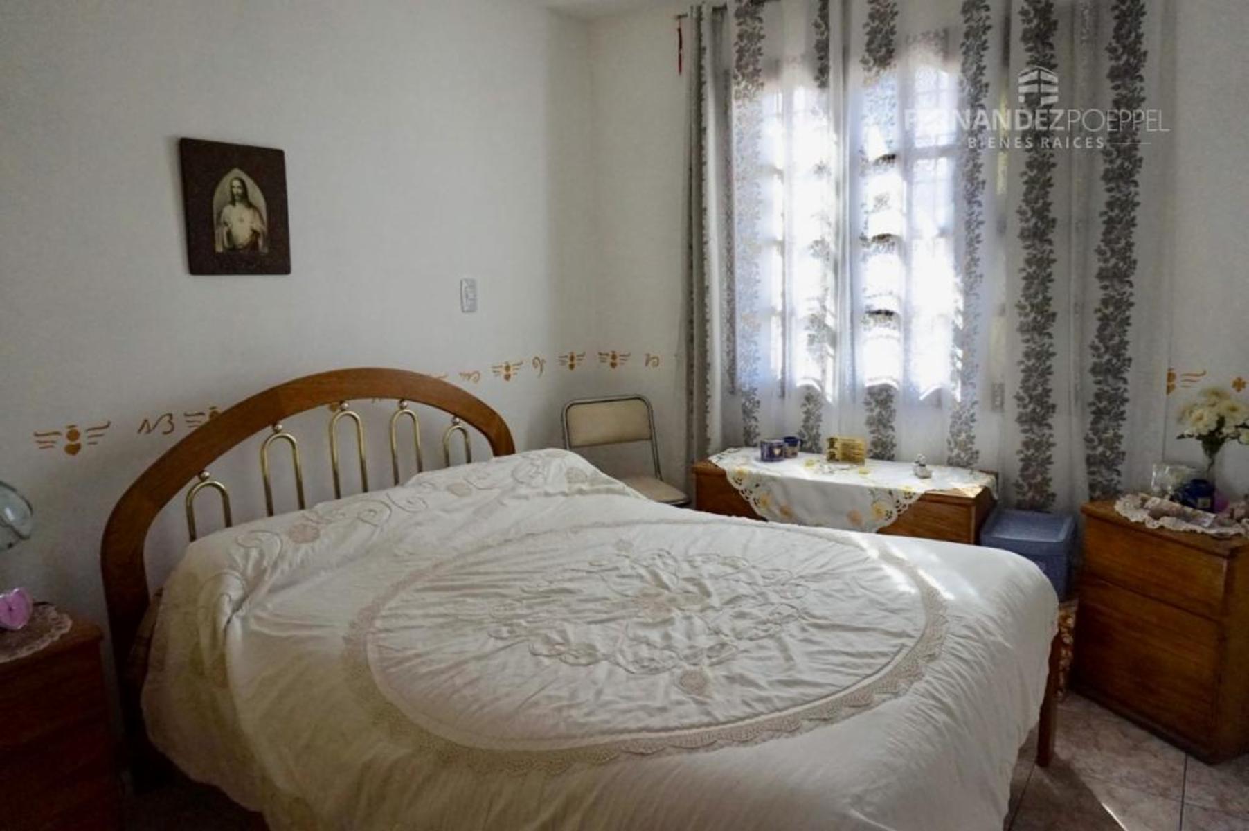 SE VENDE Casa Dos Pisos 6D 2B Cuarta Oeste Mendoza — foto 2