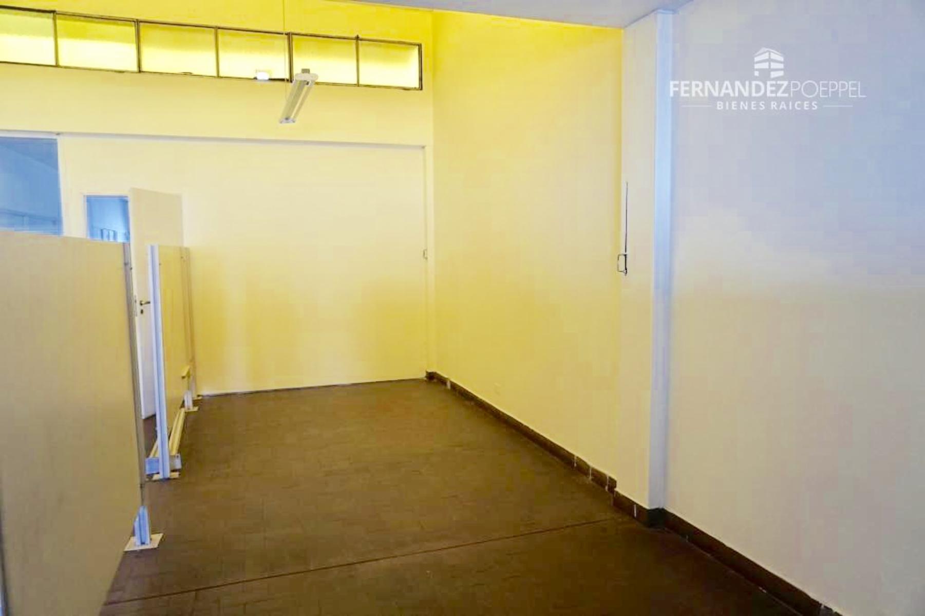 SE ALQUILA Oficina Comercial Espacio Co Working 800 m2 Centro Mendoza - 52