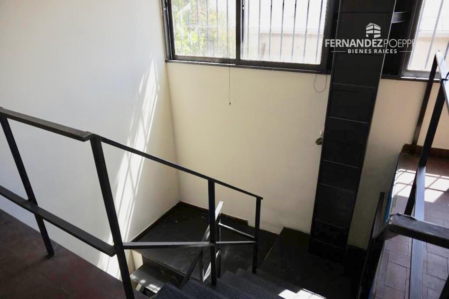 SE ALQUILA Oficina Comercial Espacio Co Working 800 m2 Centro Mendoza - 61