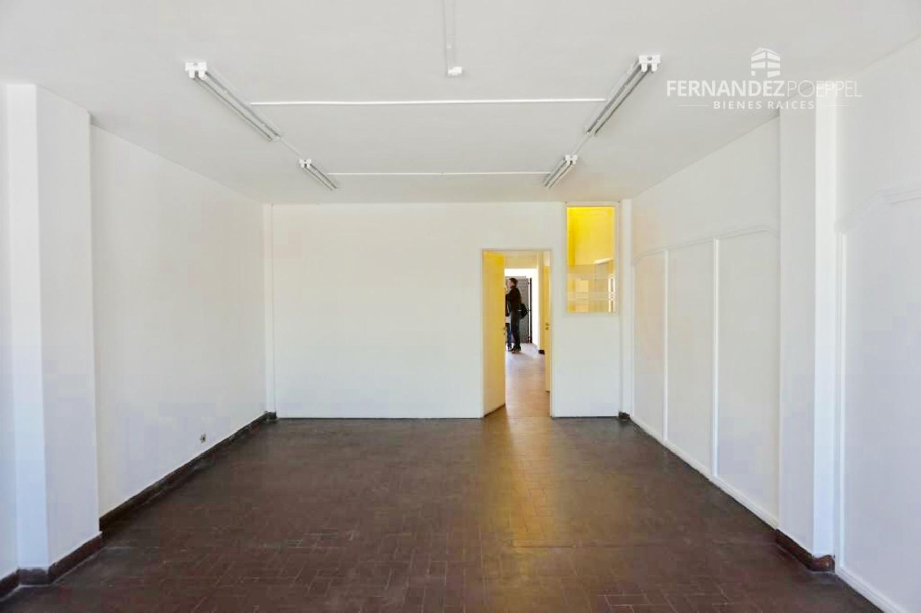 SE ALQUILA Oficina Comercial Espacio Co Working 800 m2 Centro Mendoza - 73