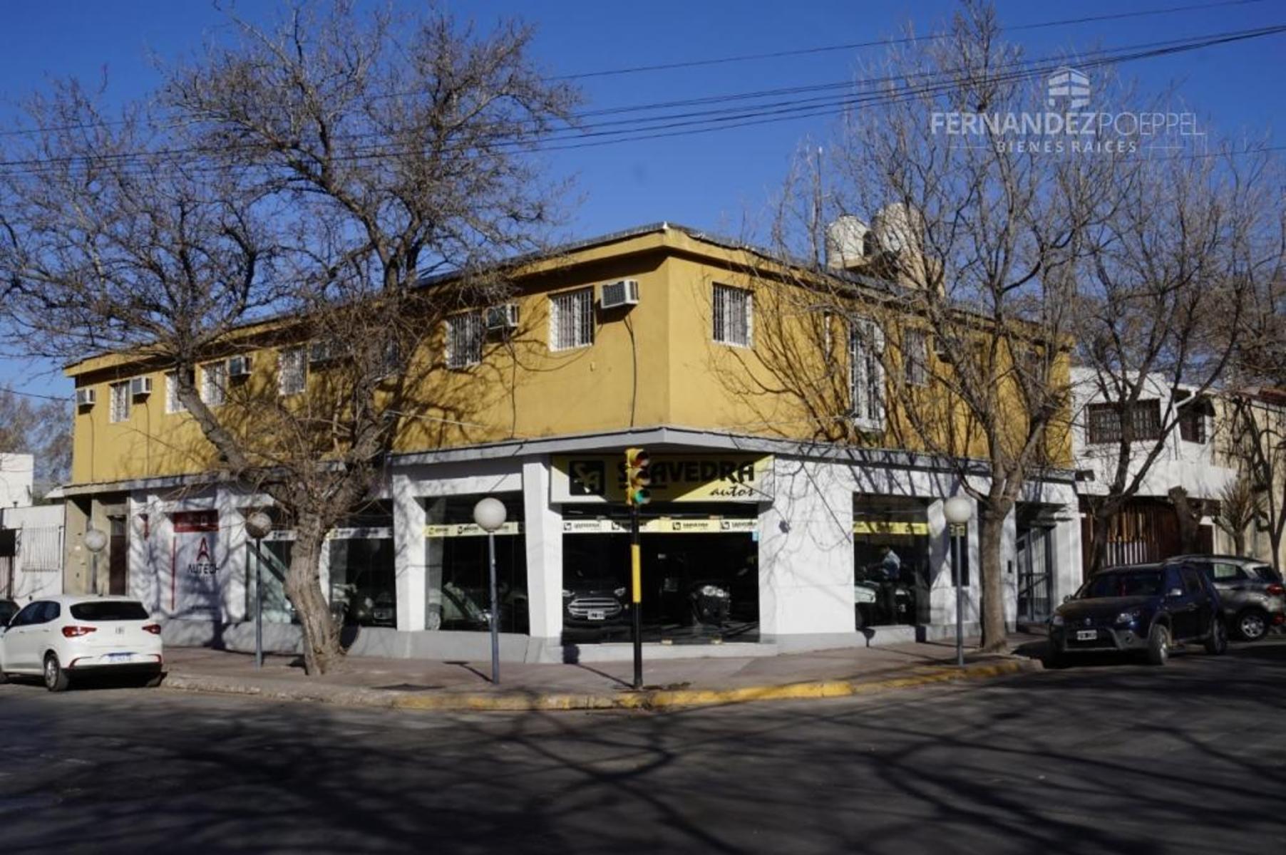 SE ALQUILA Local Comercial Esquina 237 m2 Saavedra San Jose Guaymallen - 1