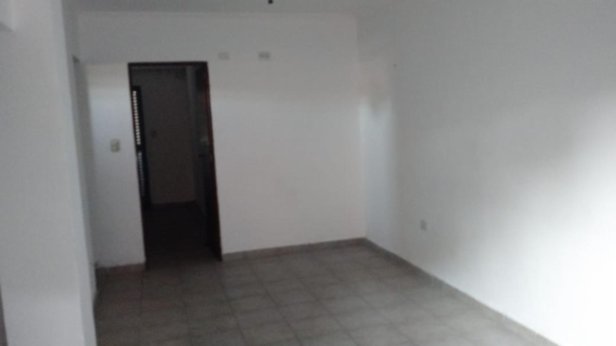 Dpto 2 Dormitorio - Pellegrini 833-Planta Baja con Patio — foto 4