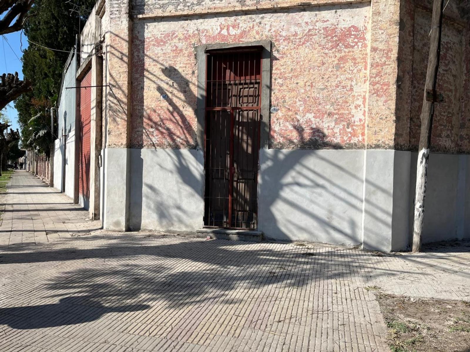 ALVAREZ CONDARCO 101- CASA ESQUINA CON GALPON — foto 2