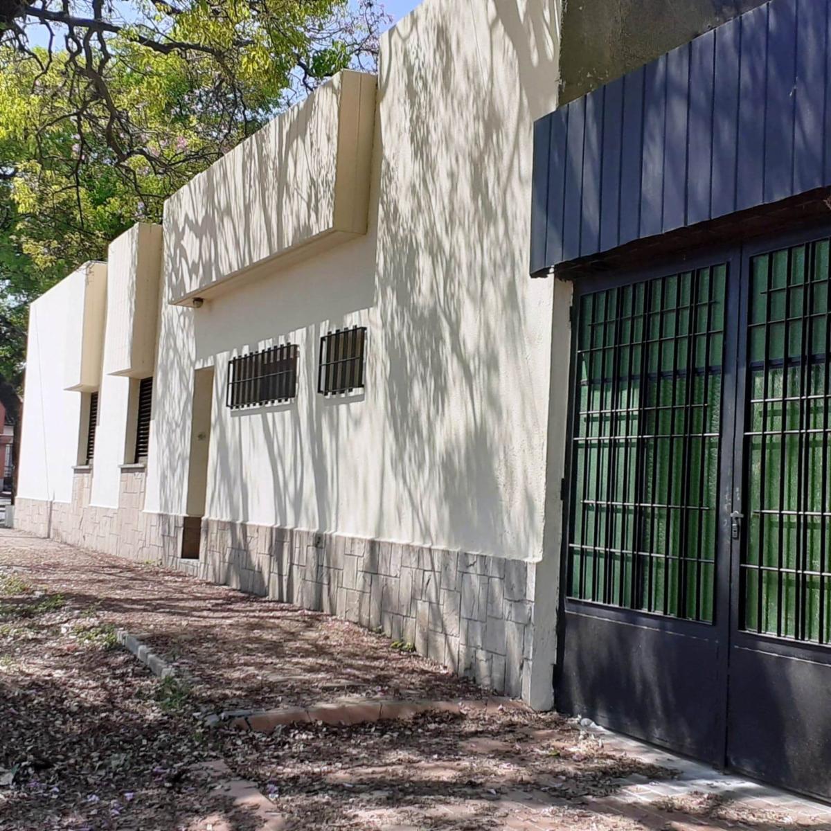 ALQUILER-CASA-USO COMERCIAL- Av Mate de Luna 2.300 - 1