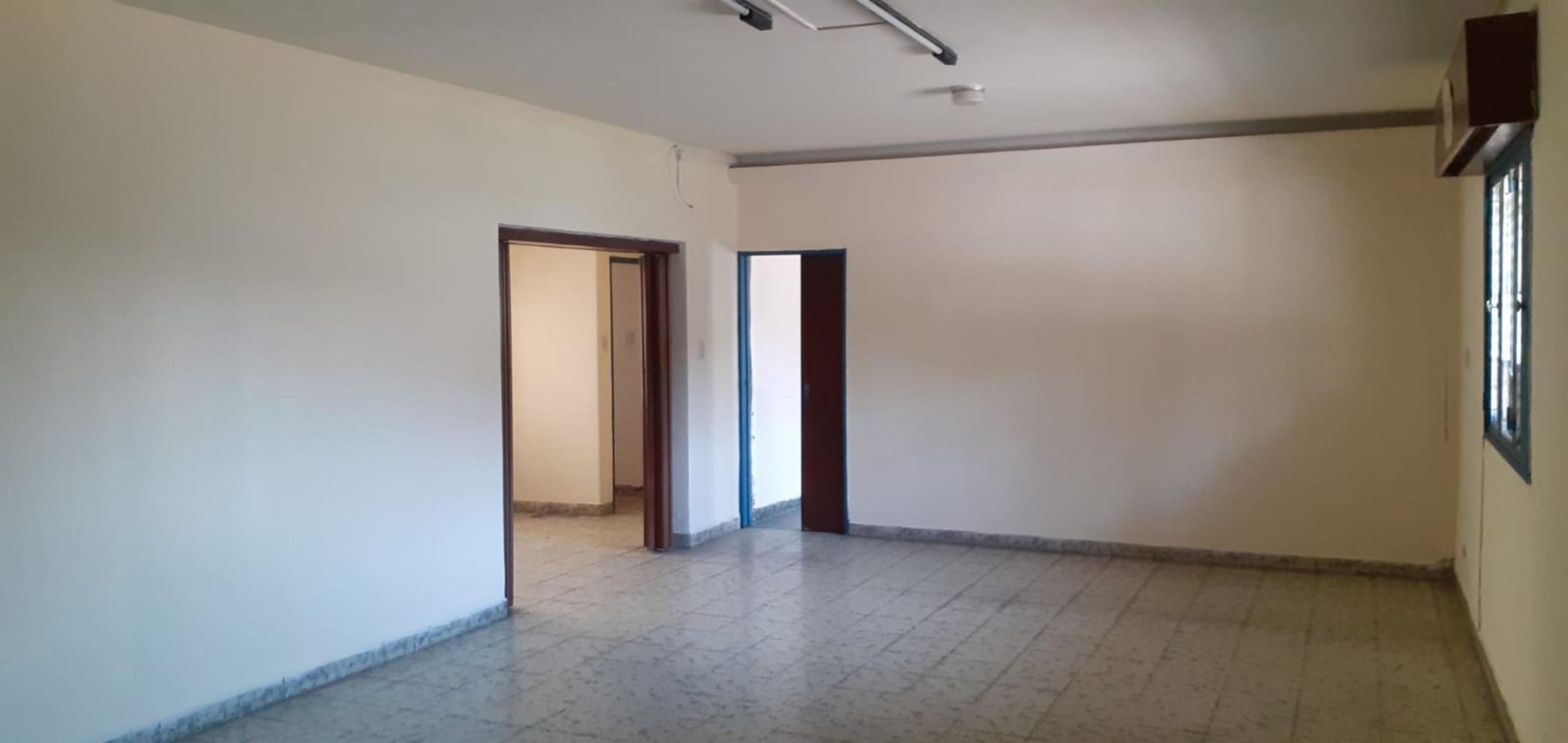 ALQUILER-CASA-USO COMERCIAL- Av Mate de Luna 2.300 - 6