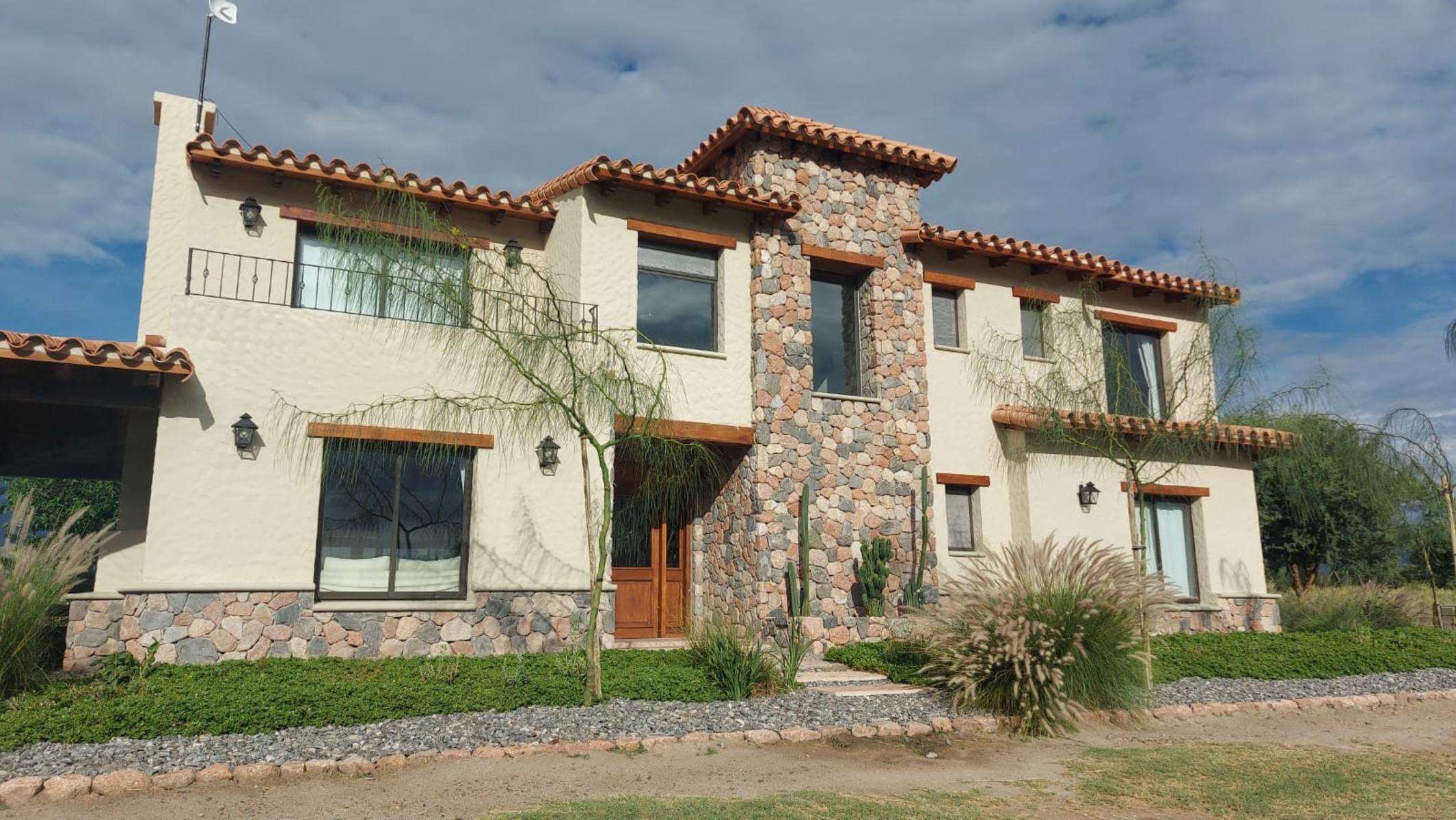 CAFAYATE -Excelente Casa - 1