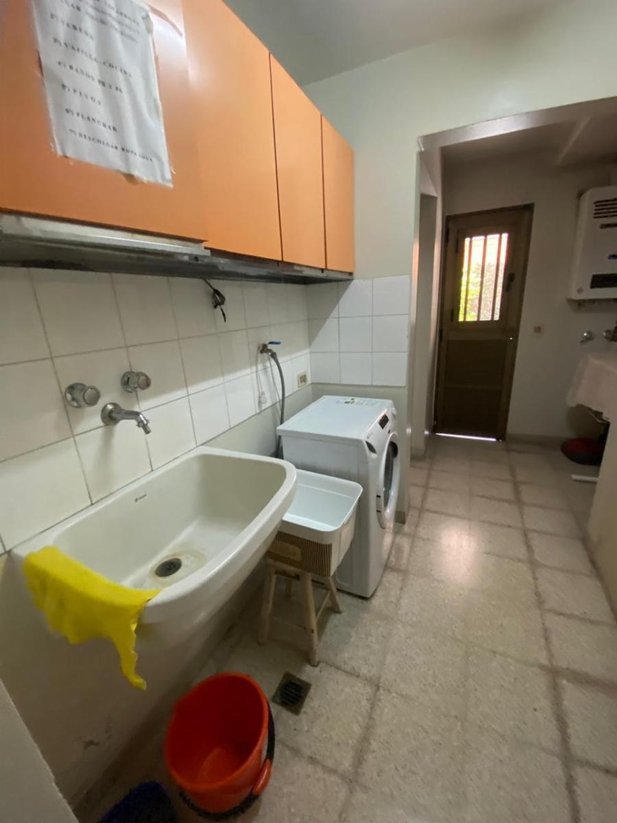 Bº Sur -Excelente Casa de 4 Dorm c/ oficinas en Planta Alta — foto 8