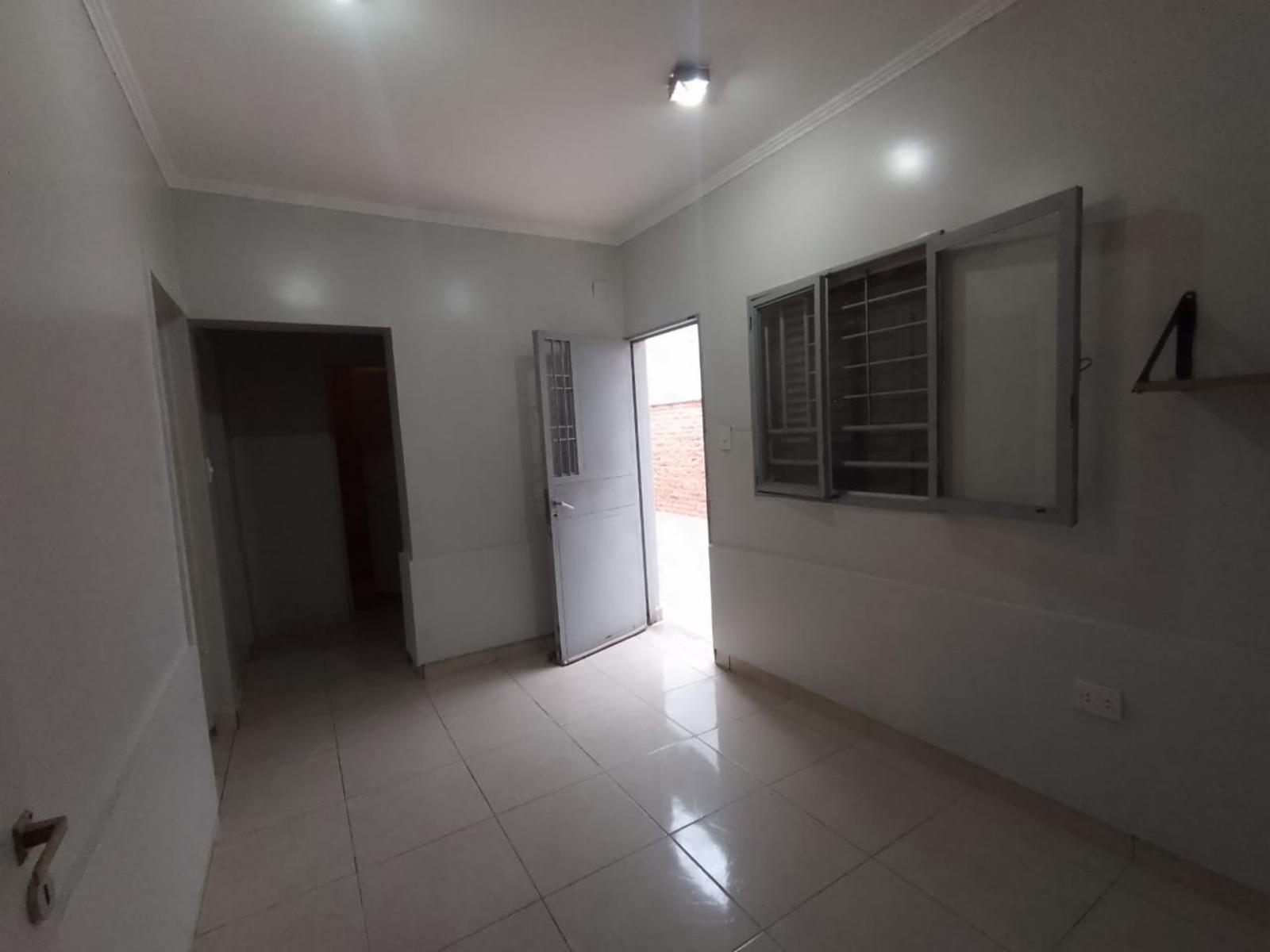2 LOCALES + CASA + 2 DPTOS - 3