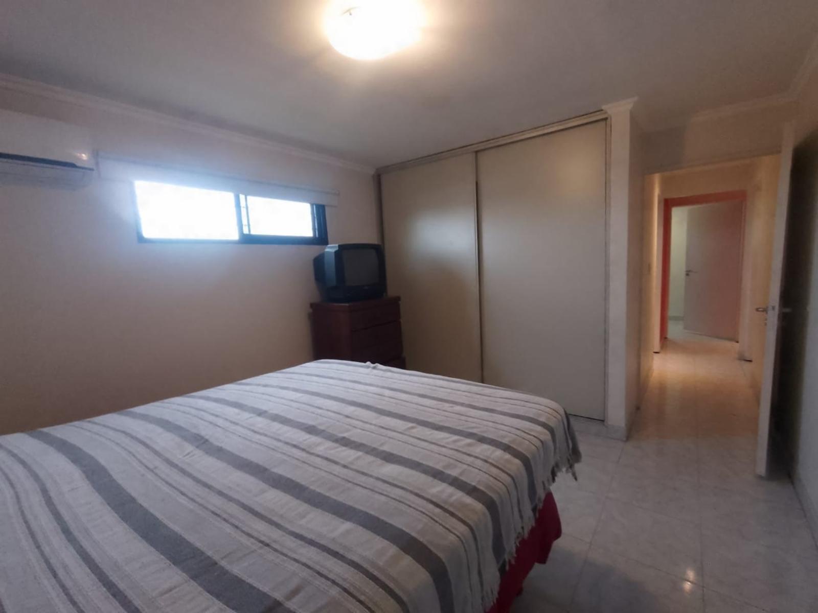 2 LOCALES + CASA + 2 DPTOS - 20