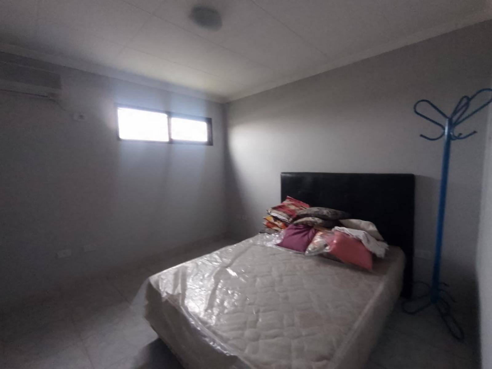 2 LOCALES + CASA + 2 DPTOS - 23