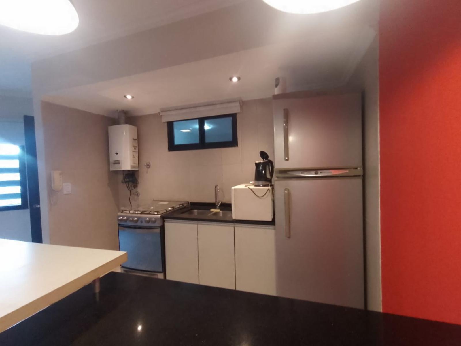 2 LOCALES + CASA + 2 DPTOS - 25