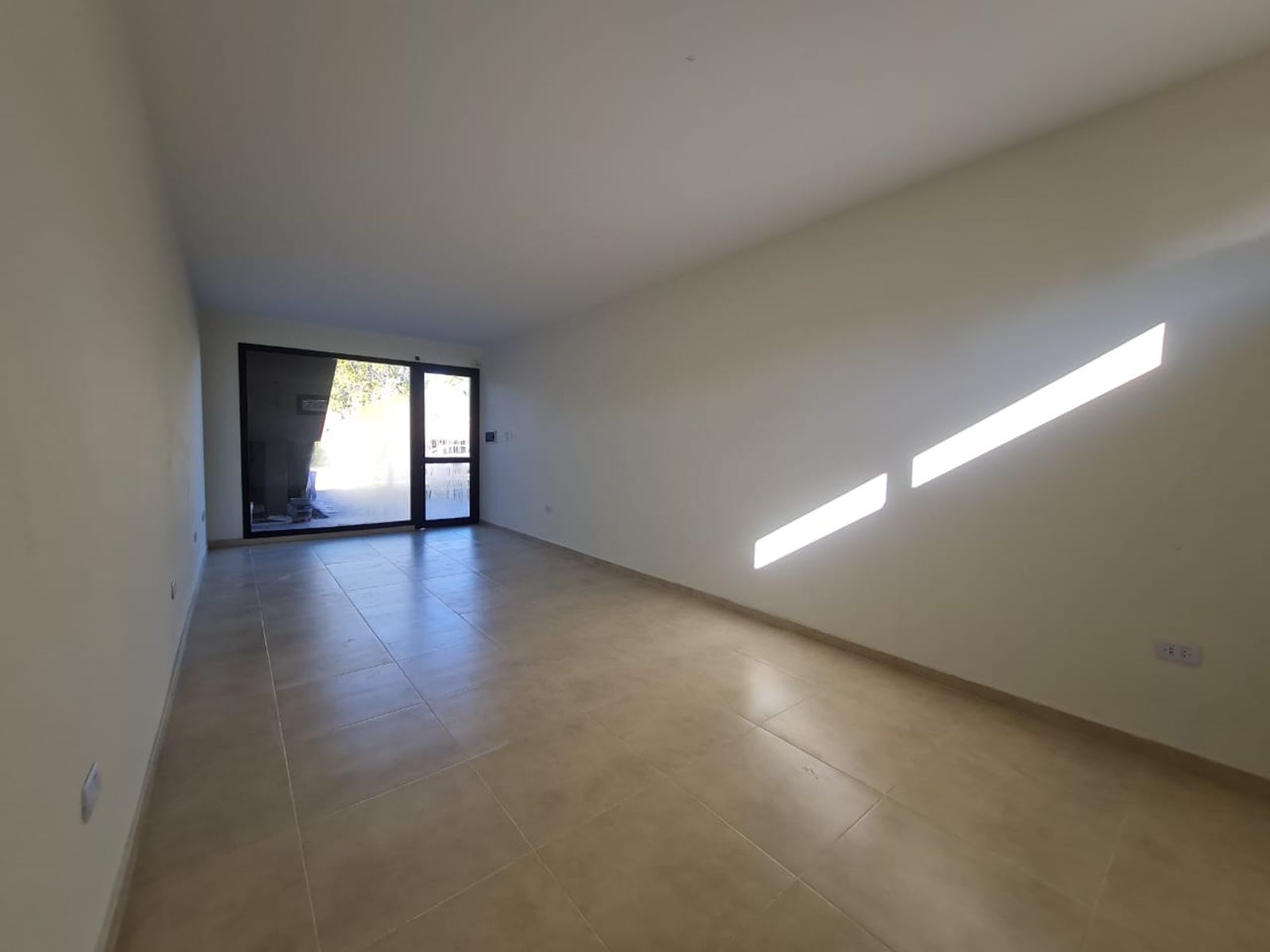 YB-LOCALES COMERCIALES-ALQUILER- PERU 1261 - 8