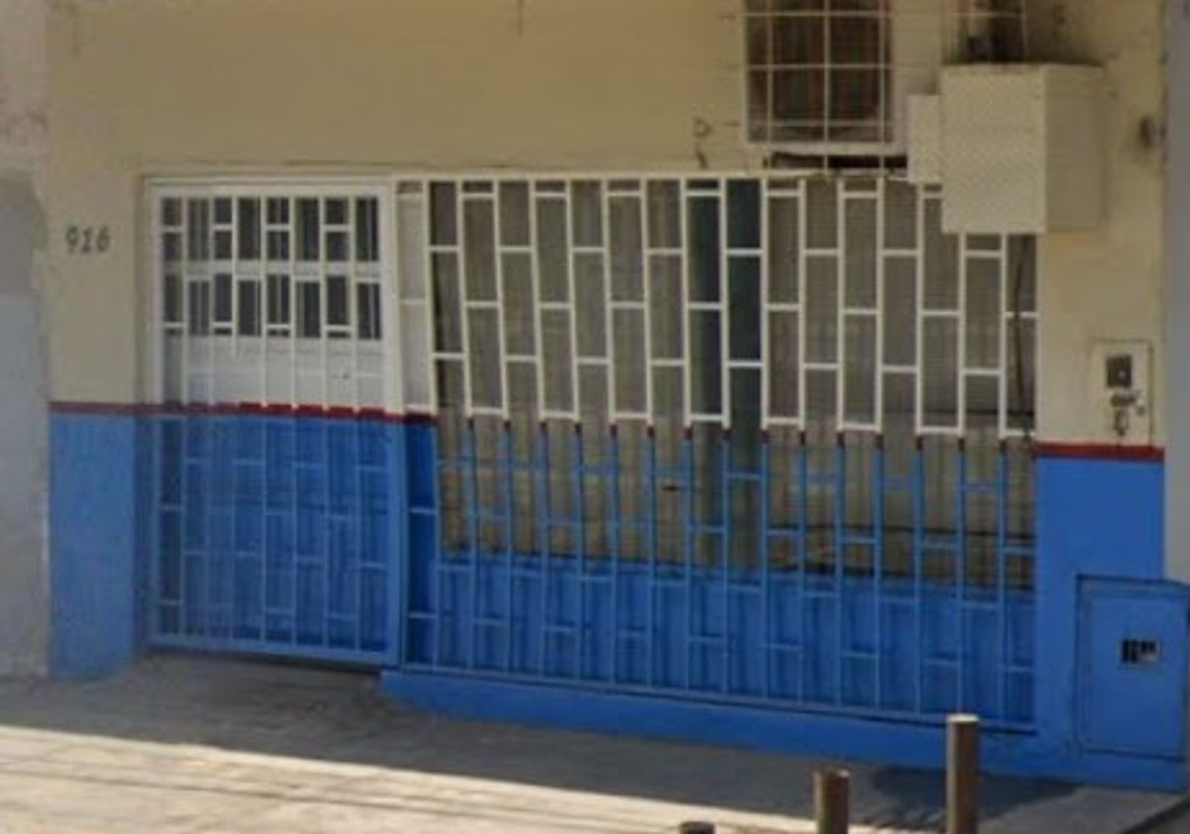 LOCAL COMERCIAL - AV. GOB CAMPO 916 - 1