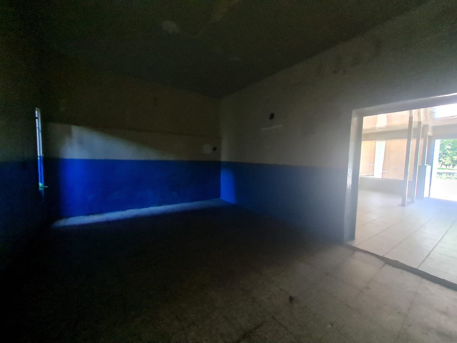 LOCAL COMERCIAL - AV. GOB CAMPO 916 - 3