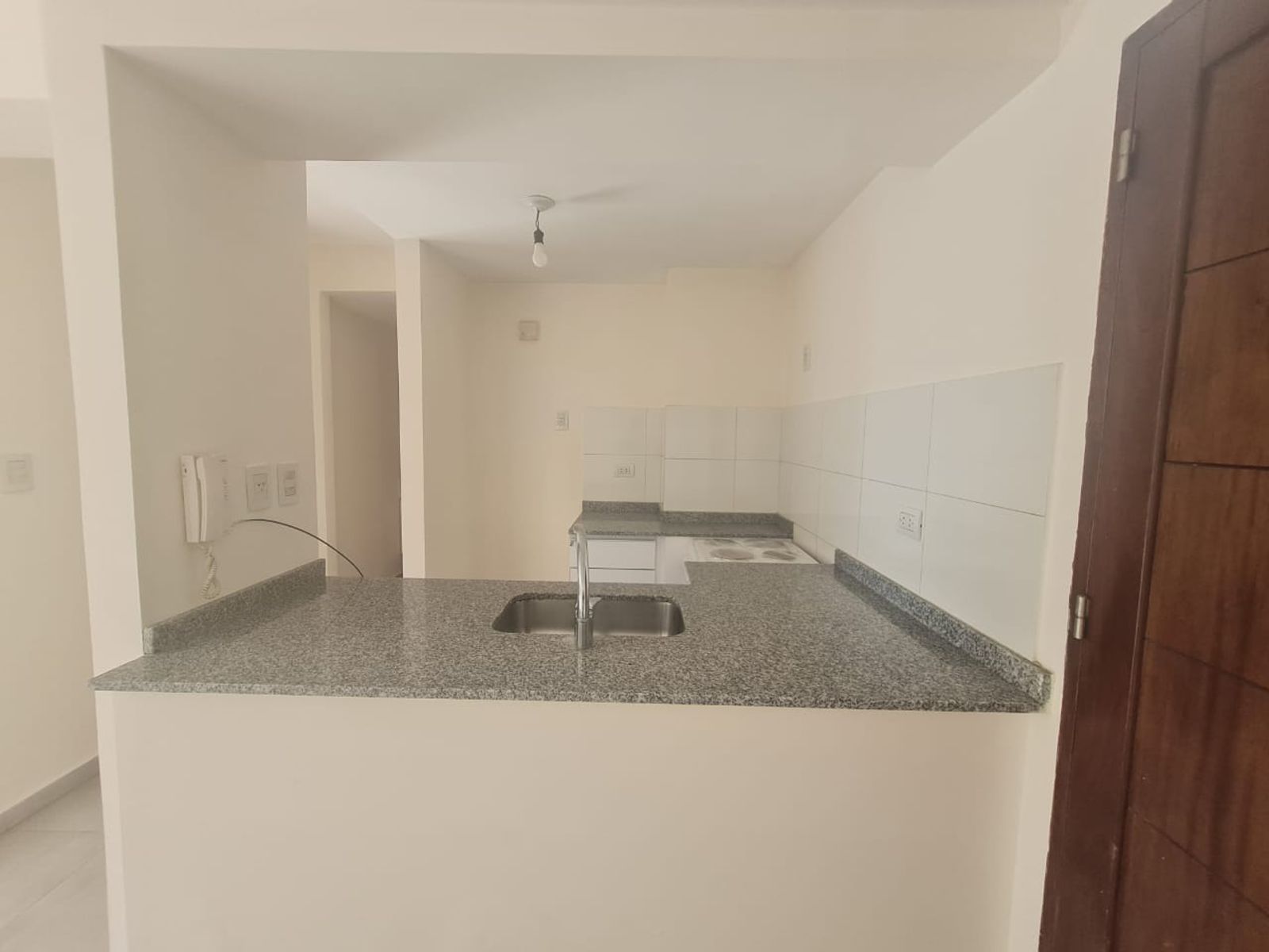 Bº NORTE-ALQUILER-EXCELENTE DPTO DE 1 DORMITORIO C/COCHERA - 11
