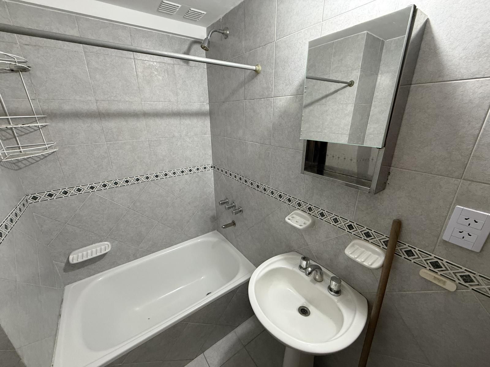 Excelente Barrio Norte 1 Dorm — foto 8