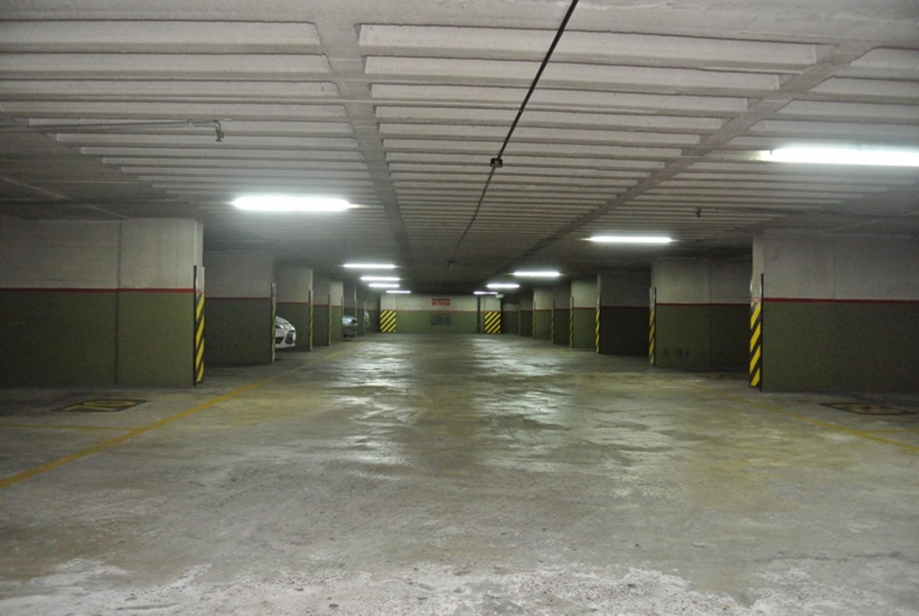 VENTA COCHERA DOBLE APTO 2 VEHICULOS MEDIANOS MICROCENTRO TRIBUNALES - 10