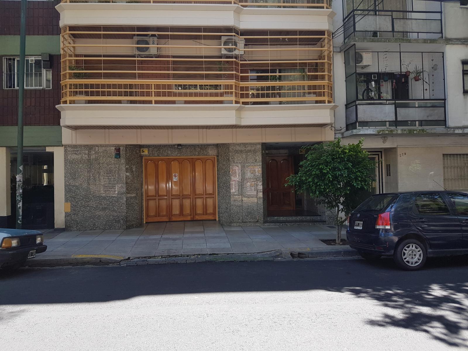 VENTA DPTO 5 AMB CABALLITO con COCHERA - SUBTE