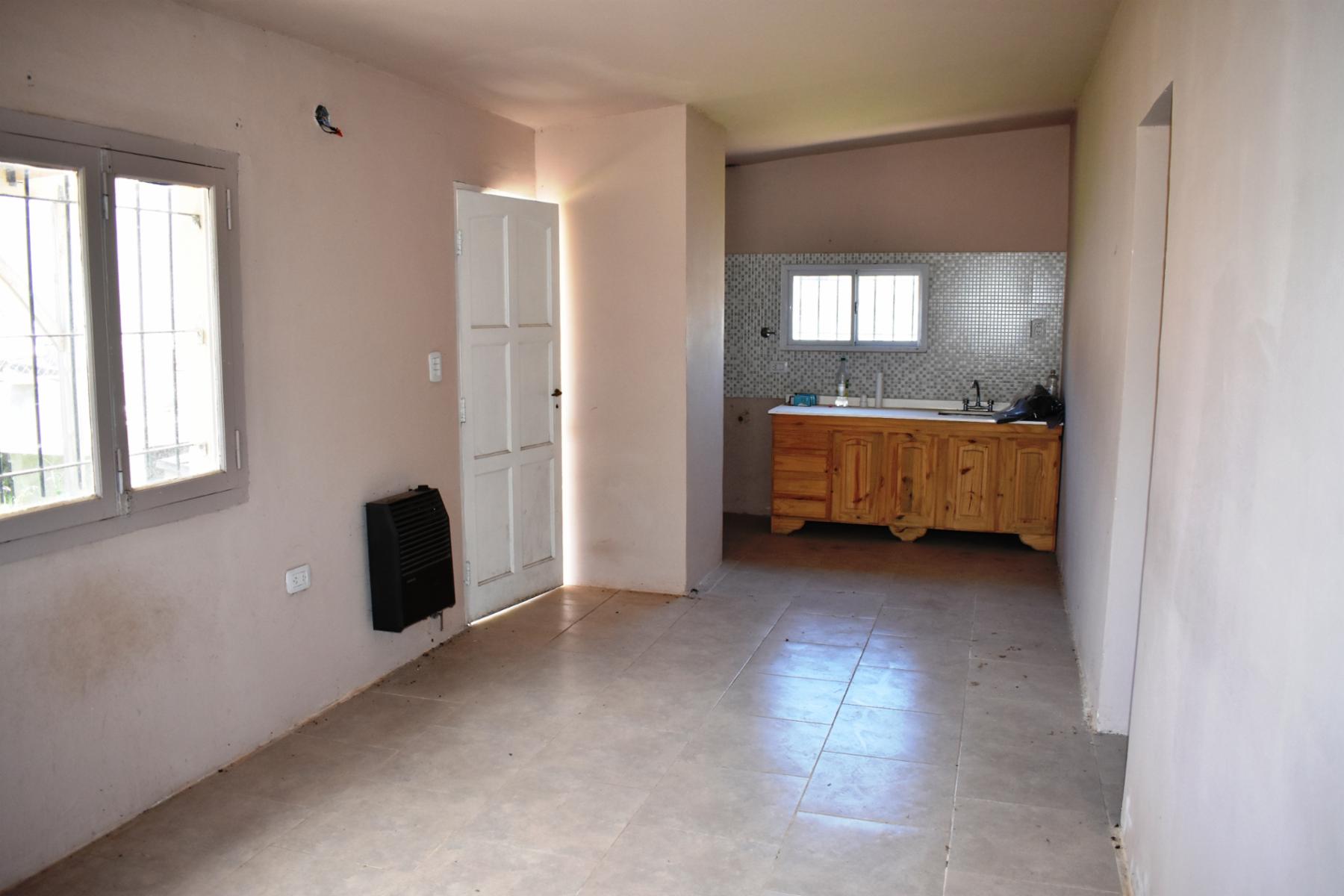 OPORTUNIDAD - RETASADA. Casa en Mercedes Buenos Aires - Calle 50 e/ 7 y 9- Dólares 33000 — foto 2