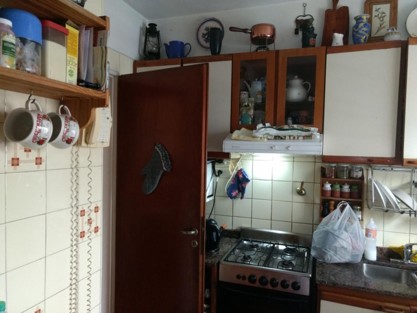 Belgrano R. - 4 ambientes - Piso alto - Luz - Cochera+Baulera - Venta Urgente — foto 6