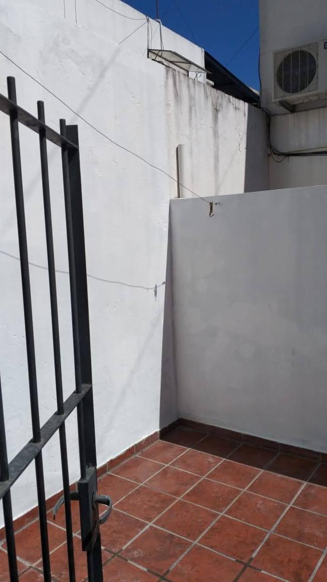 Alquiler Dpto 2 amb. Al frente Planta Baja C/Patio - 17