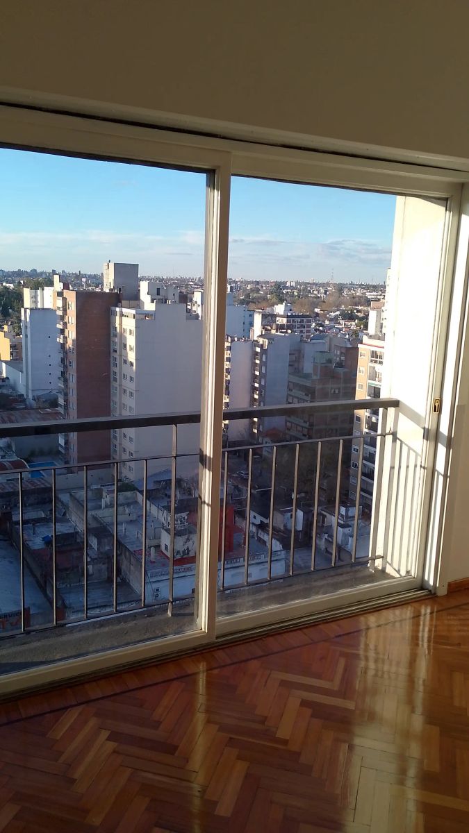 Dpto. 4 amb. c/cochera en Ramos Centro — foto 15