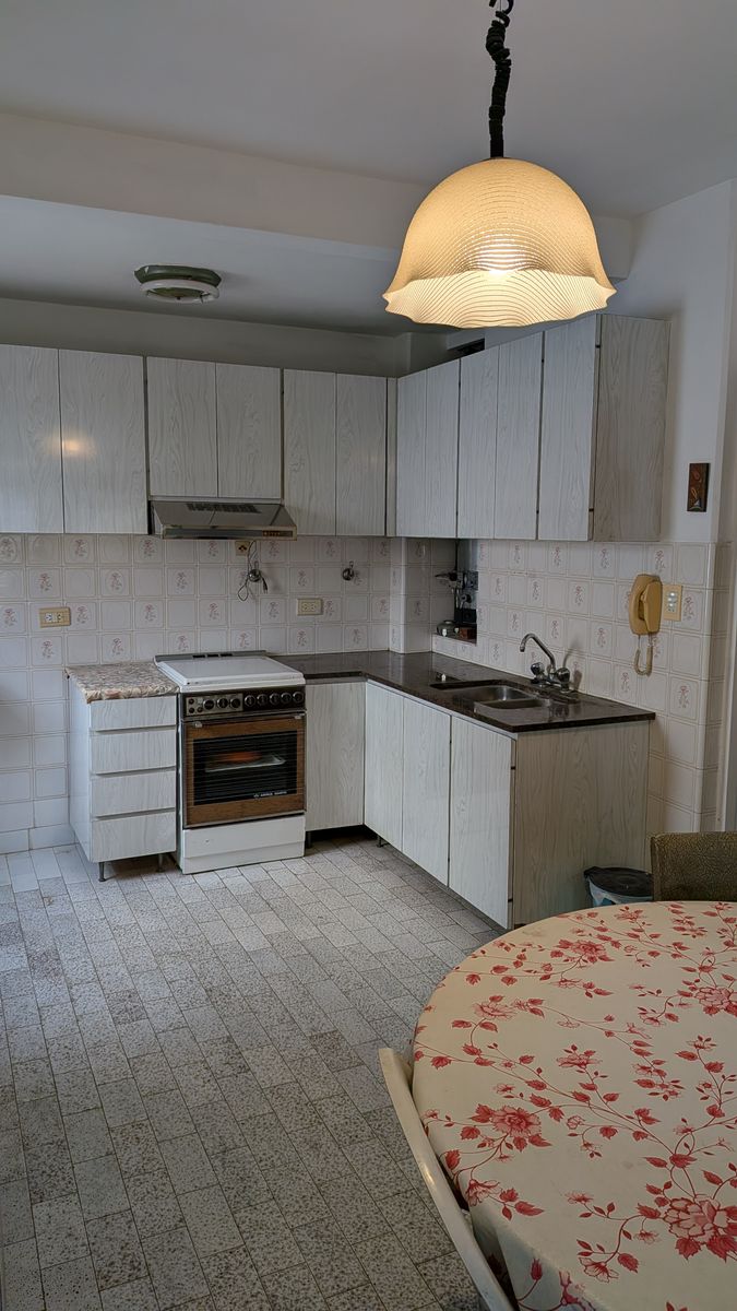 CASA 4 AMB. EN DOS PLANTAS S/LOTE 236 M2 - 3