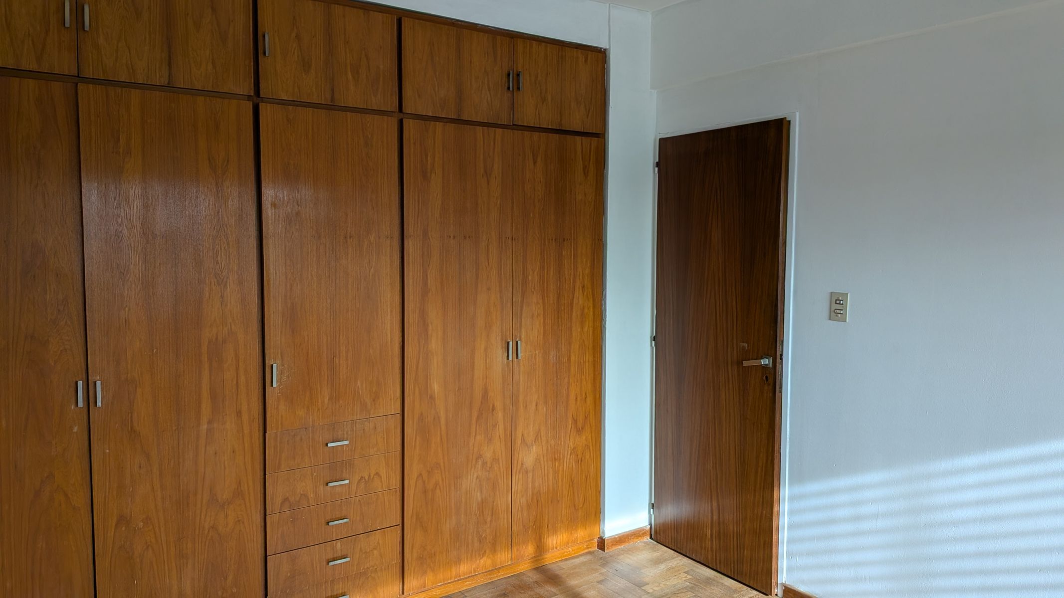 CASA 4 AMB. EN DOS PLANTAS S/LOTE 236 M2 - 12