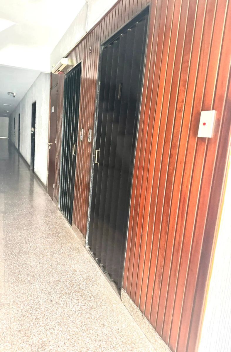 Dpto. 3 amb. al frente c/balcón - 22