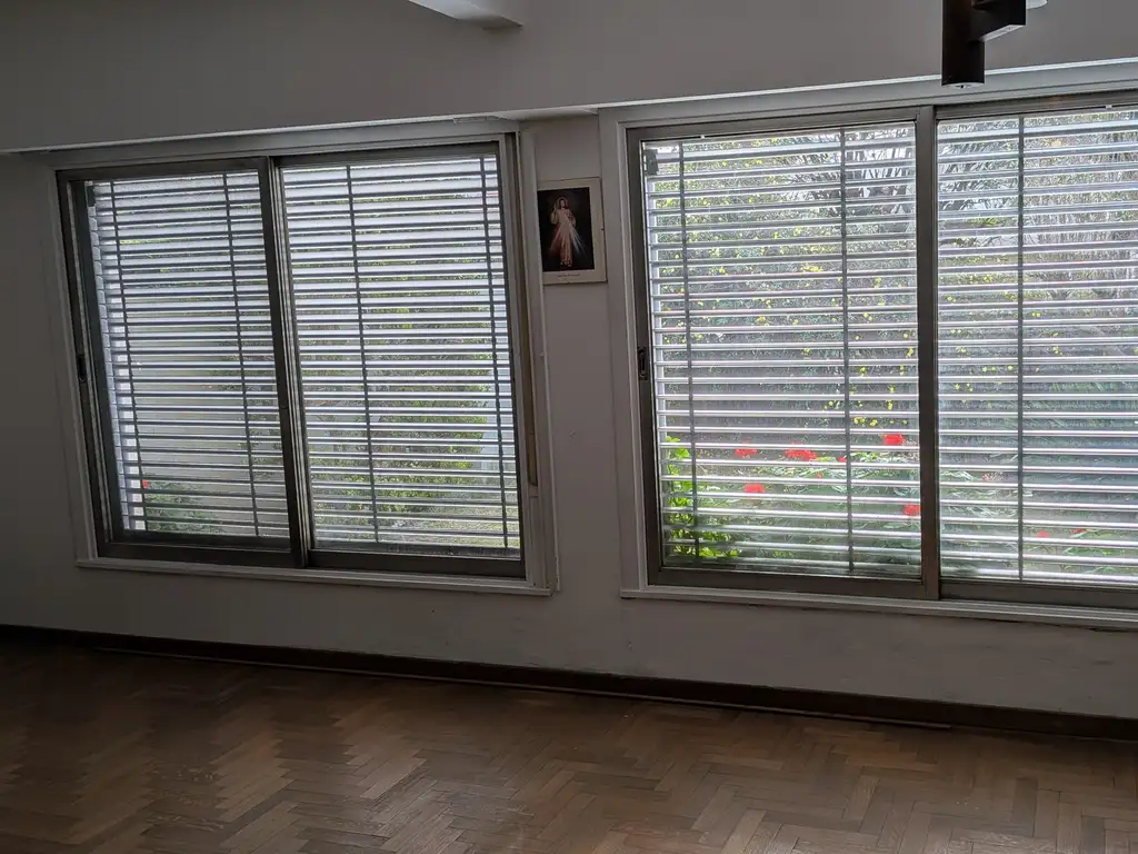 Casa 4 Amb. en dos plantas s/lote 236 M2. - 4