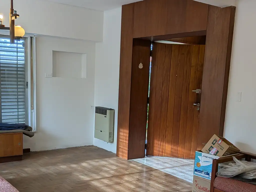 Casa 4 Amb. en dos plantas s/lote 236 M2. - 5