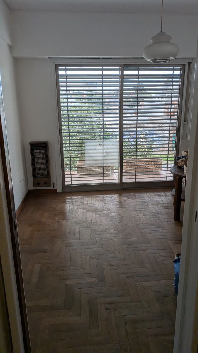 Casa 4 Amb. en dos plantas s/lote 236 M2. - 21