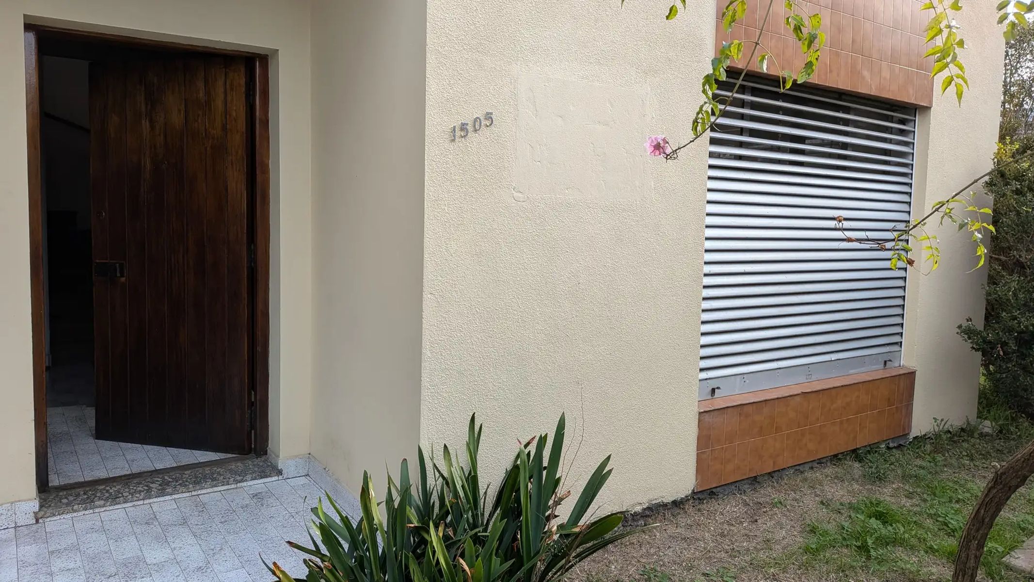 Casa 4 Amb. en dos plantas s/lote 236 M2. - 26