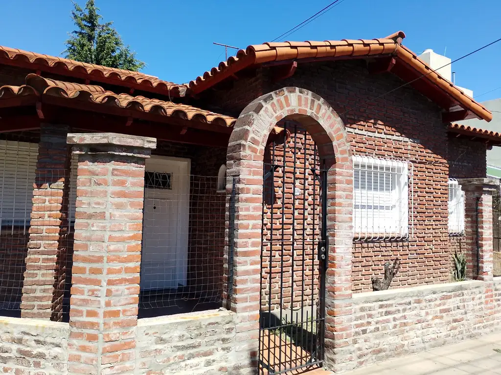 Casa 3 Amb. Planta Baja - 1