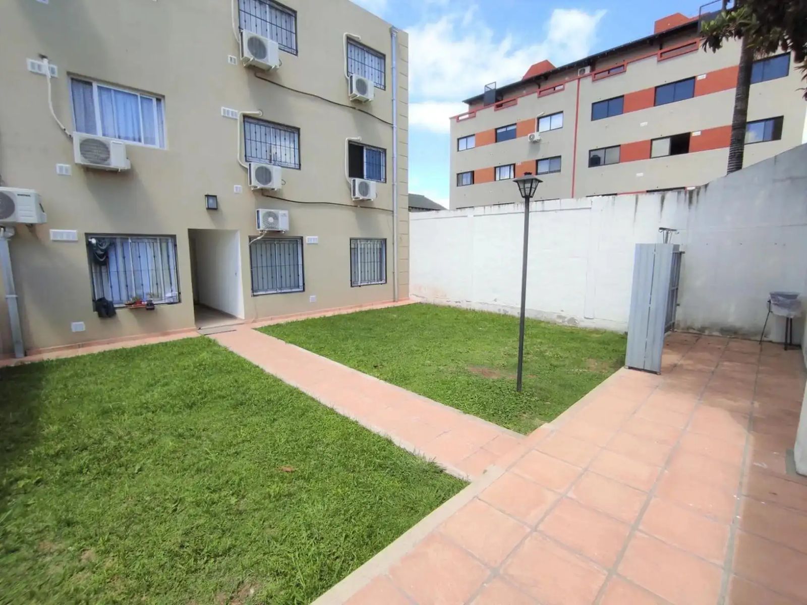 Dpto. 2 Amb. en 2° Piso - 17