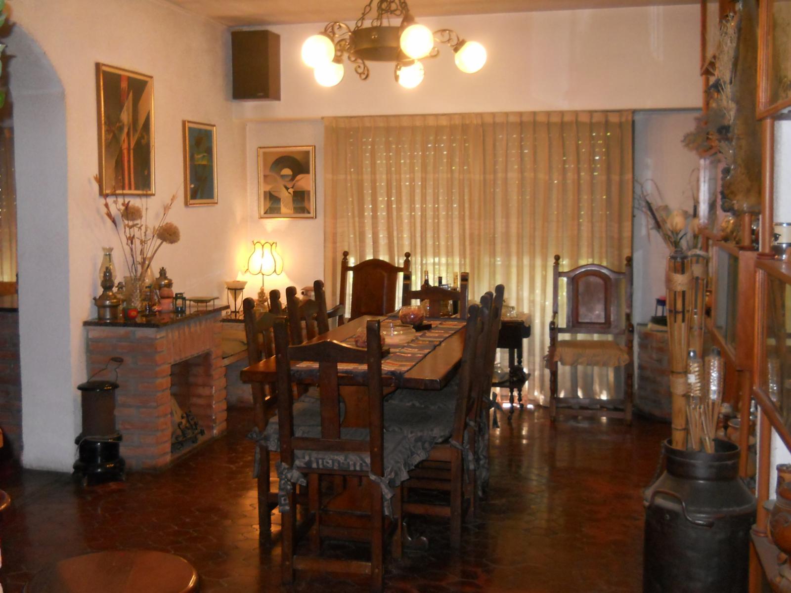 Ituzaingo sur IDEAL 2 FAMILIAS..CHALET 7 Ambientes Muy Bien Instalados- Fondo -E-Coches D210000 — foto 3