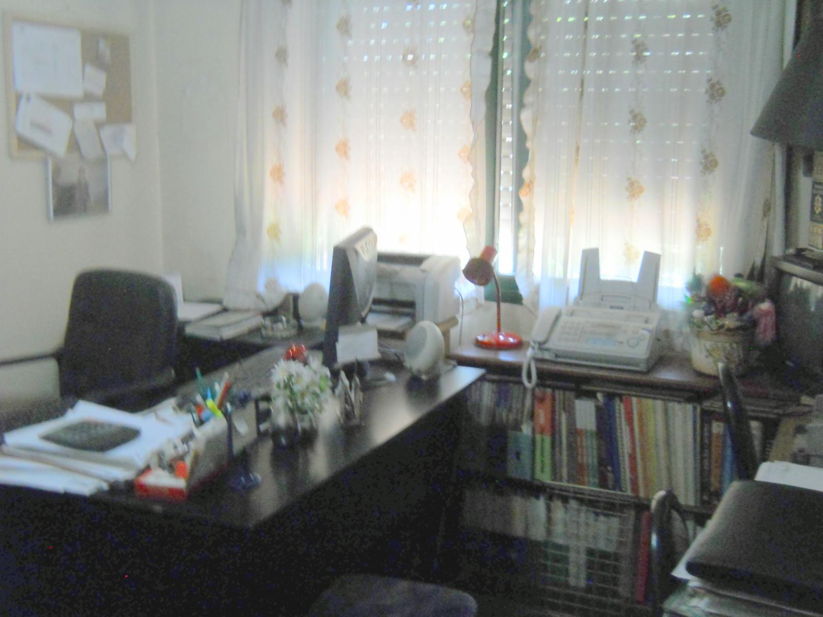 Ituzaingo sur IDEAL 2 FAMILIAS..CHALET 7 Ambientes Muy Bien Instalados- Fondo -E-Coches D210000 — foto 7