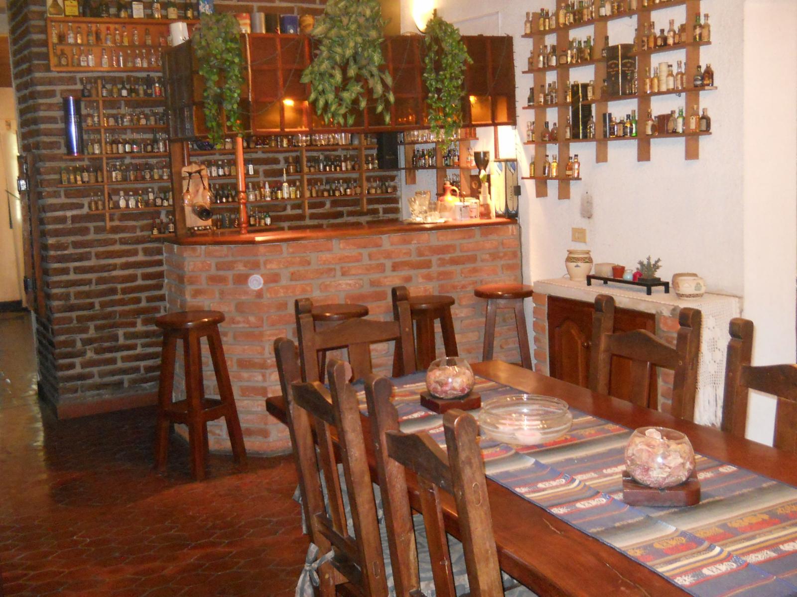 Ituzaingo sur Chalet PH 2 Ptas.- S/ 6 x 30) 3 Ampl. Amb.-Fdo-Cocheras — foto 3