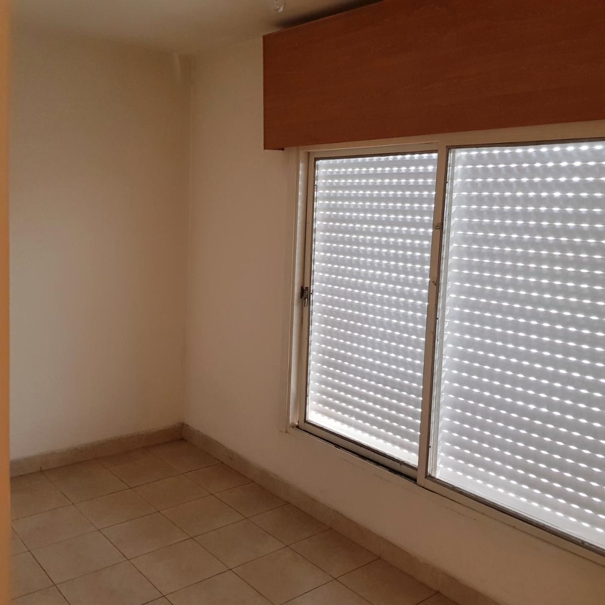 ITUZAINGO Dto.Vivienda u Uso Profesional o Comercial -Fte Estacion- 3 Amb.-primer piso Sin Expensas..