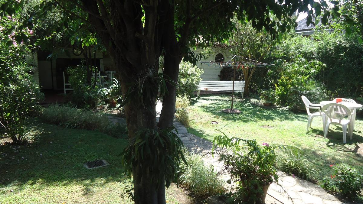 Ituzaingo C/Est. y 5 C/Av.Rivadavia Chalet S/381 Mt2.. 4 Amb.Pque Pileta D220000 — foto 2