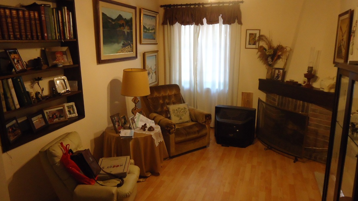Ituzaingo C/Est. y 5 C/Av.Rivadavia Chalet S/381 Mt2.. 4 Amb.Pque Pileta D220000 — foto 3