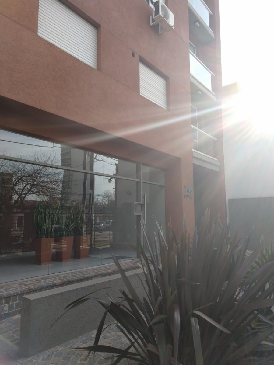 Cochera descubierta en edificio clock, C. Tribulato 746, San Miguel — foto 4
