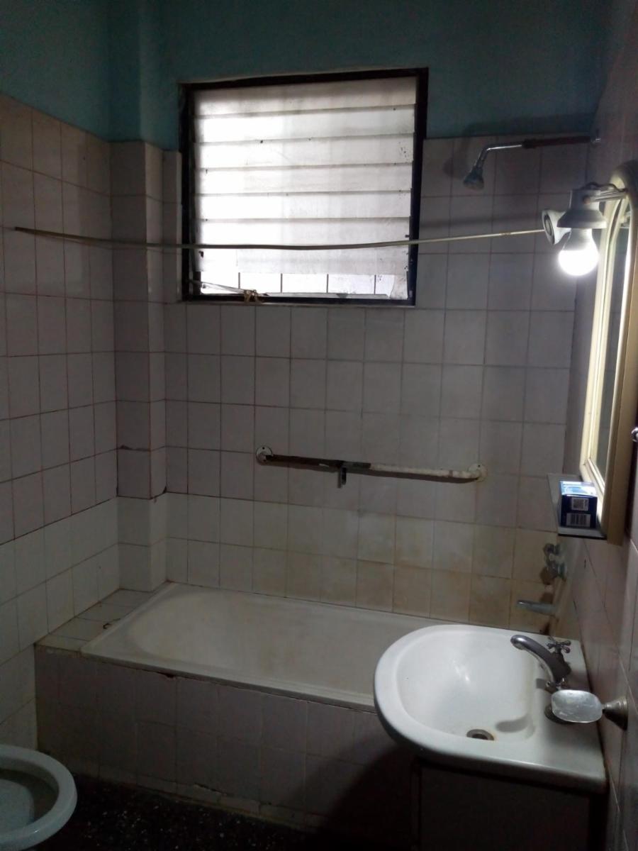 Casa + departamento en venta, W. C. Morris, Hurlingham — foto 7