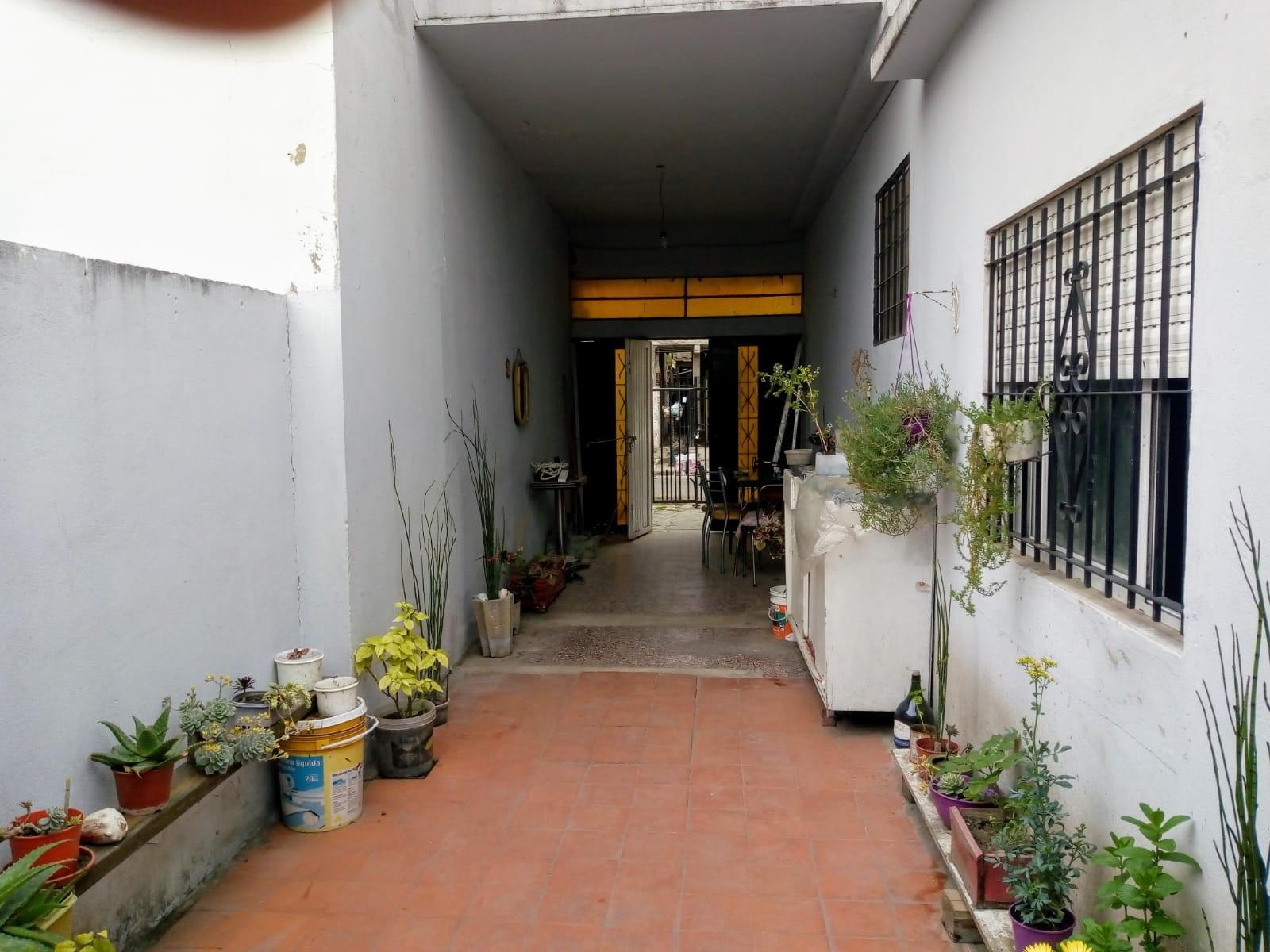Casa + departamento en venta, W. C. Morris, Hurlingham — foto 11