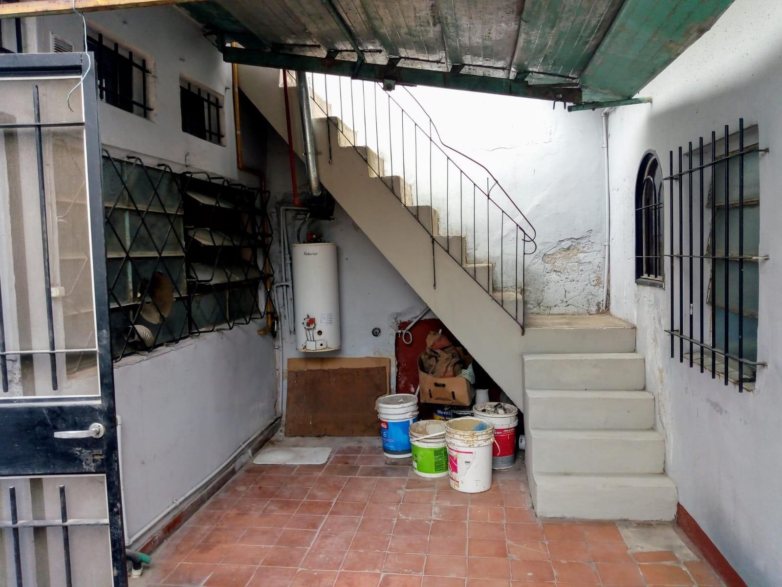 Casa + departamento en venta, W. C. Morris, Hurlingham — foto 12