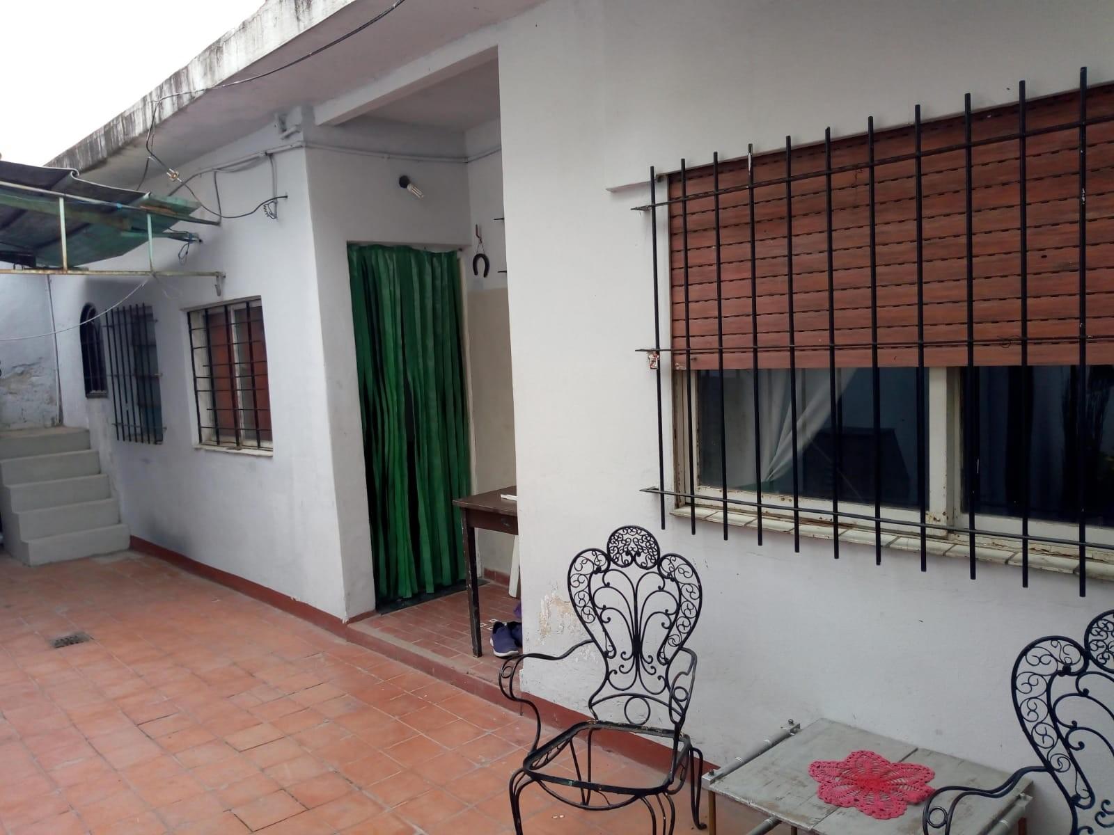 Casa + departamento en venta, W. C. Morris, Hurlingham — foto 13
