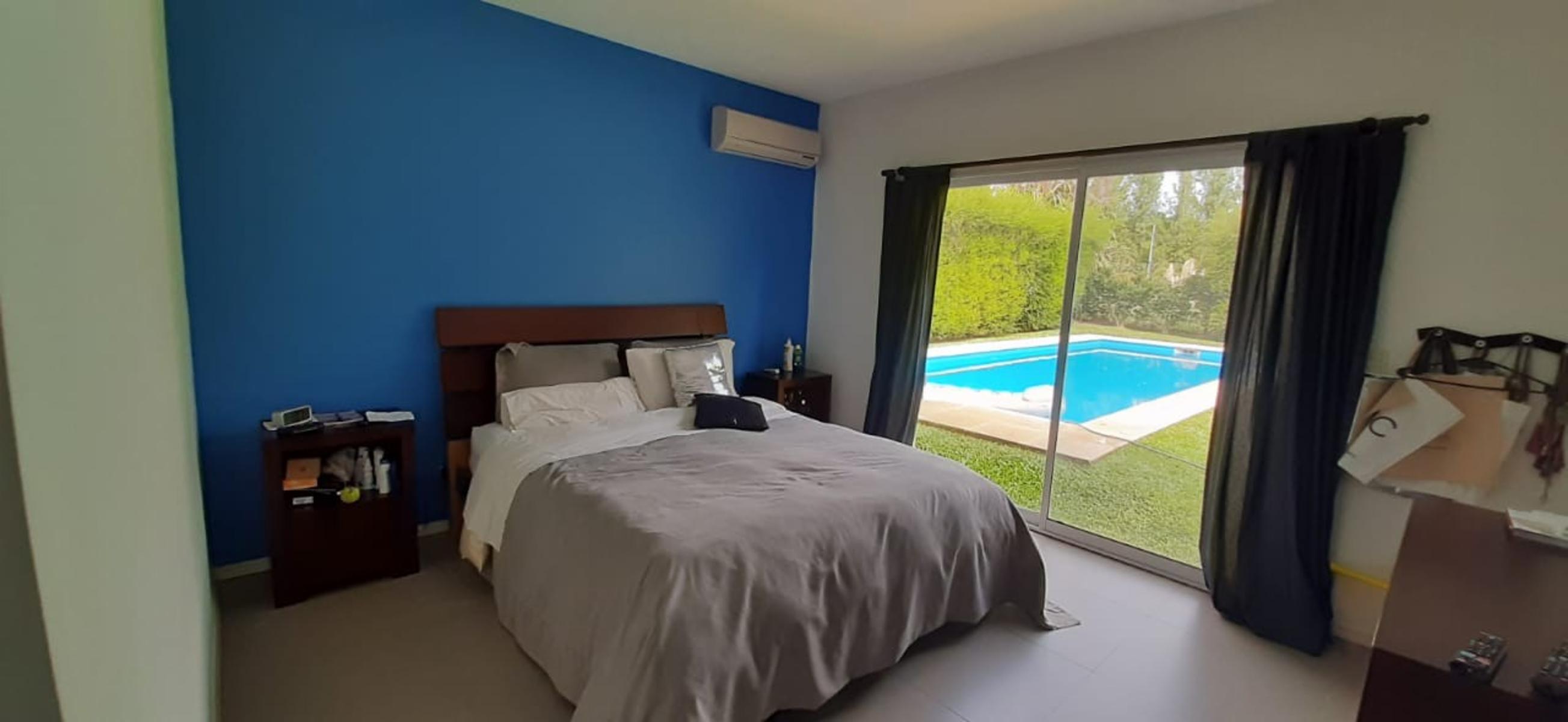 BARRIO SAN ISIDRO LABRADOR VILLANUEVA CASA EN VENTA GRAN TERRENO PILETA