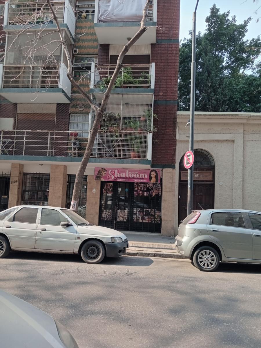 Alquiler Local a La Calle Zona Mixta Comercial y Residencial Apto Varios Rubros - 4