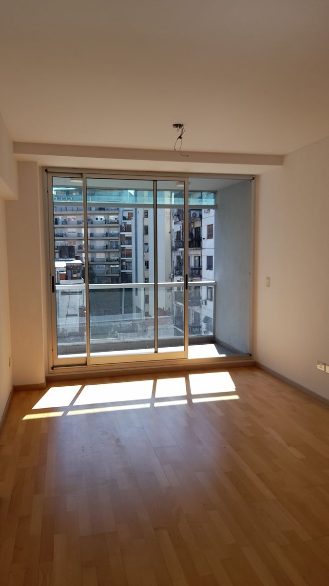 BELGRANO VENTA AMPLIO DEPARTAMENTO DOS AMBIENTES EDIFICIO CON PILETA Y SUM BAULERA OPCION COCHERA - 11