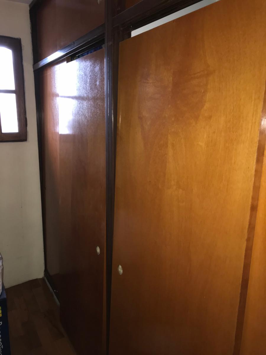 Excelente chalet en 2 plantas 4 ambientes con gran fondo libre, piscina de hormigon y depto al fondo ACEPTO DEPTO o PH MENOR VALOR ACEPTO VALORES — foto 8